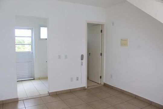 Casa de Condomínio para alugar com 2 quartos, 85m² em Água Espraiada (caucaia do Alto), Cotia