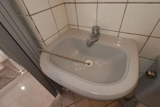Banheiro da Suíte - Pia de casa para alugar com 1 quarto, 25m² em Vila Palmares, Santo André