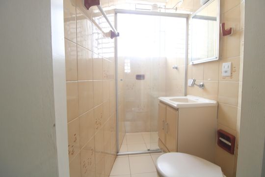 Banheiro da suíte 2 de casa à venda com 4 quartos, 459m² em Pedreira, São Paulo