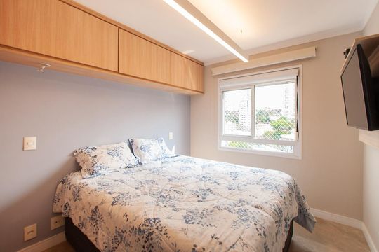 Quarto de apartamento à venda com 3 quartos, 185m² em Vila Ipojuca, São Paulo