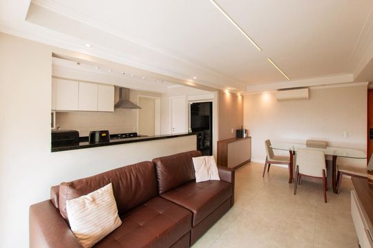 Sala de apartamento à venda com 3 quartos, 185m² em Vila Ipojuca, São Paulo