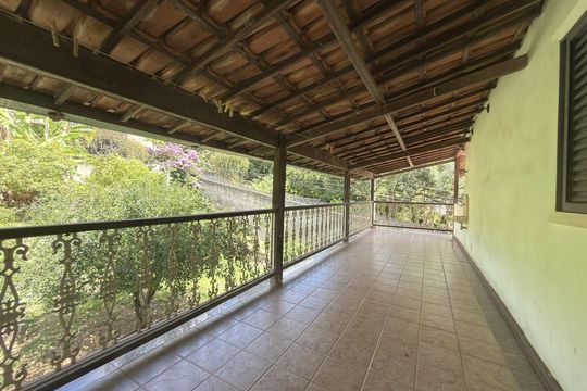 Casa à venda com 4 quartos, 380m² em Granja Vista Alegre, Contagem