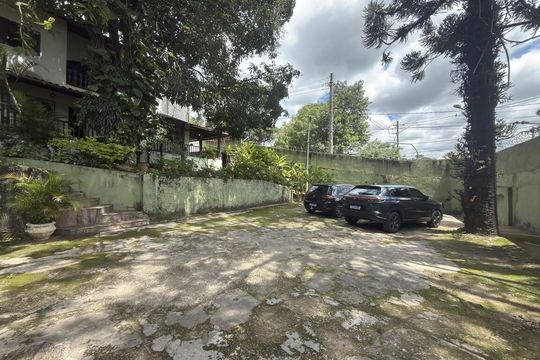Casa à venda com 4 quartos, 380m² em Granja Vista Alegre, Contagem