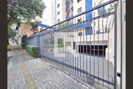 Fachada de apartamento à venda com 2 quartos, 72m² em Perdizes, São Paulo