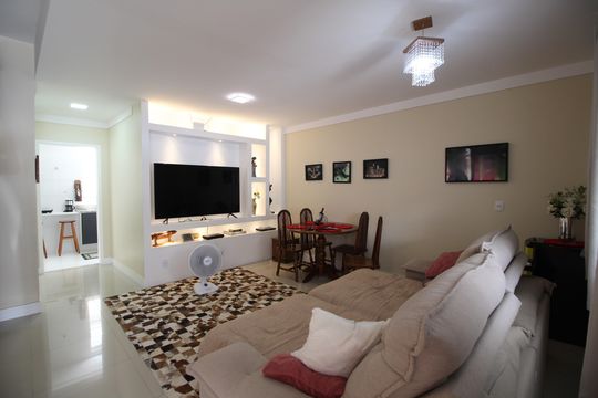 Sala de casa de condomínio à venda com 3 quartos, 100m² em Jacarepaguá, Rio de Janeiro