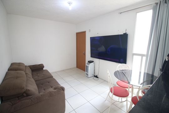Sala de apartamento à venda com 2 quartos, 47m² em Califórnia, Contagem