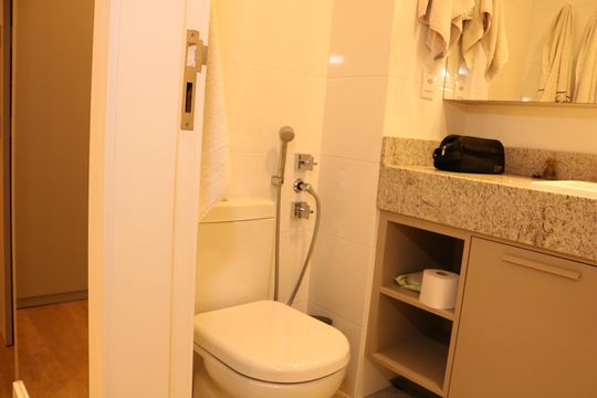 Apartamento para alugar com 2 quartos, 110m² em Agronômica, Florianópolis