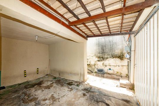 Garagem de casa à venda com 3 quartos, 470m² em Flávio Marques Lisboa (Barreiro), Belo Horizonte