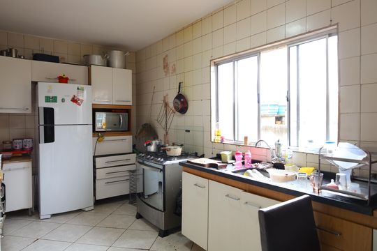 Cozinha de casa à venda com 3 quartos, 250m² em Vila Verde, São Paulo