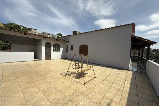 Casa à venda com 3 quartos, 356m² em Pindorama, Belo Horizonte