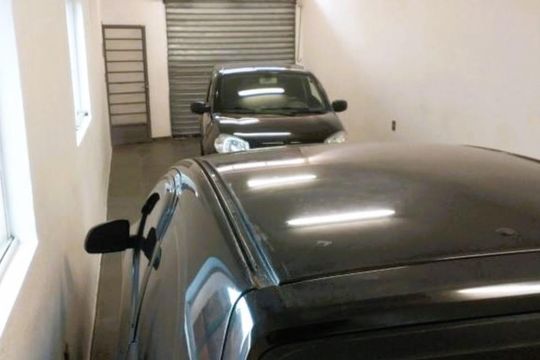 Garagem de casa à venda com 5 quartos, 200m² em Jardim Peri, São Paulo