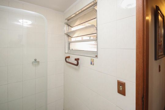 Banheiro  de apartamento à venda com 2 quartos, 51m² em Tucuruvi, São Paulo