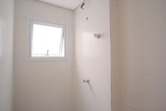 Banheiro de kitnet/studio à venda com 1 quarto, 20m² em Vila Esperança, São Paulo