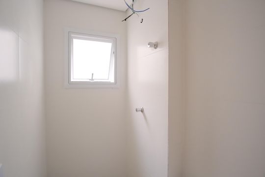 Banheiro de kitnet/studio à venda com 1 quarto, 20m² em Vila Esperança, São Paulo