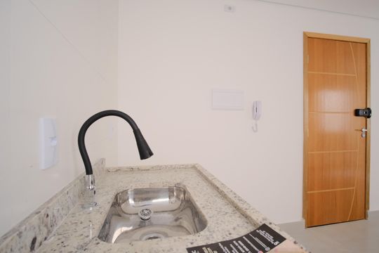 Cozinha de kitnet/studio à venda com 1 quarto, 20m² em Vila Esperança, São Paulo