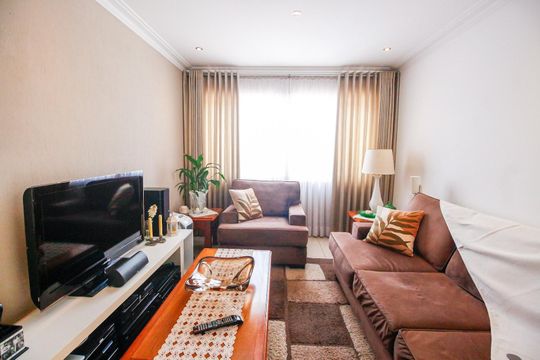 Casa à venda com 3 quartos, 125m² em Vila Sonia, São Paulo