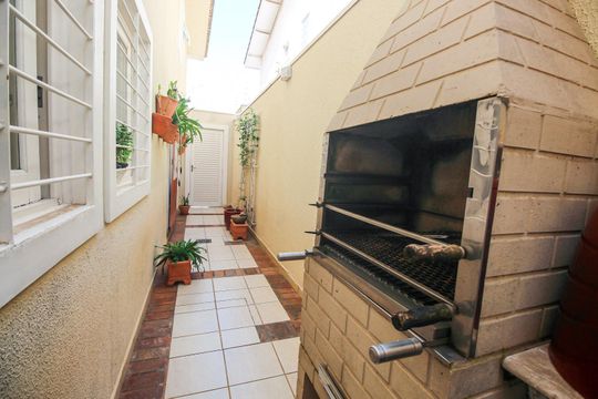 Churrasqueira de casa à venda com 3 quartos, 125m² em Vila Sonia, São Paulo