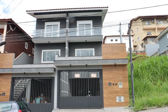 Casa de Condomínio para alugar com 3 quartos, 170m² em Jardim Rio das Pedras, Cotia