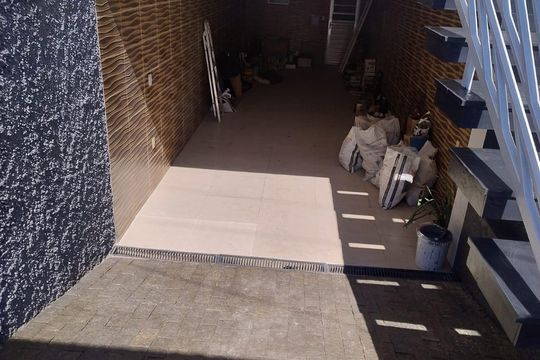 Área externa de casa à venda com 2 quartos, 130m² em Jardim Santa Maria, São Paulo