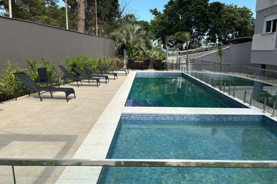 Apartamento para alugar com 2 quartos, 62m² em Jardim Sabará, Porto Alegre