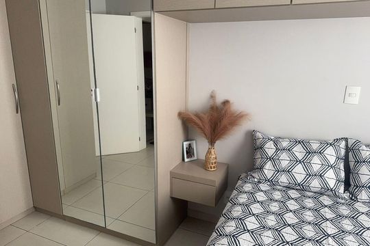 Quarto de apartamento à venda com 2 quartos, 79m² em Jardim Ermida I, Jundiaí
