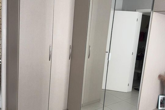 Quarto de apartamento à venda com 2 quartos, 79m² em Jardim Ermida I, Jundiaí
