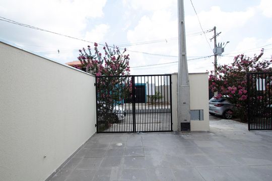 Garagem de casa para alugar com 2 quartos, 53m² em Jardim Nilton Torres, Sorocaba