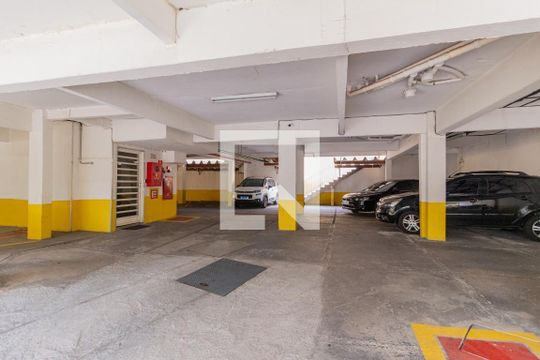 Apartamento para alugar com 2 quartos, 64m² em Vila Osasco, Osasco