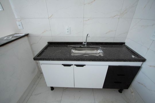 Cozinha de casa para alugar com 2 quartos, 53m² em Jardim Verginia, Sorocaba