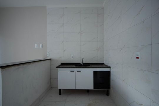 Cozinha de casa para alugar com 2 quartos, 53m² em Jardim Verginia, Sorocaba
