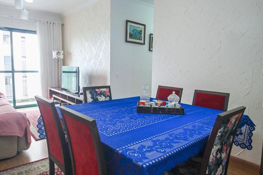 Sala de apartamento à venda com 3 quartos, 75m² em Vila Suzana, São Paulo
