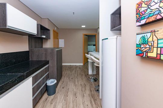 Cozinha de apartamento à venda com 1 quarto, 51m² em Coracao de Jesus, Belo Horizonte