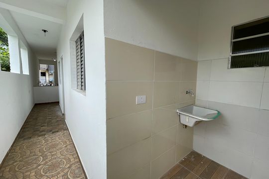 Área de Serviço de kitnet/studio para alugar com 1 quarto, 30m² em Parque Mirante da Mata, Cotia