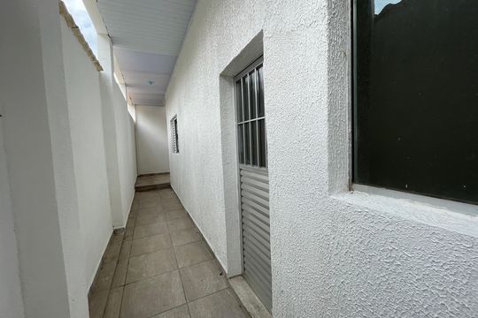 Corredor de kitnet/studio para alugar com 1 quarto, 38m² em Parque Mirante da Mata, Cotia