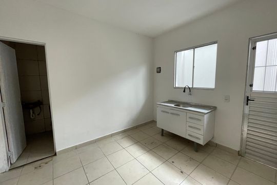 Cozinha de kitnet/studio para alugar com 1 quarto, 38m² em Parque Mirante da Mata, Cotia