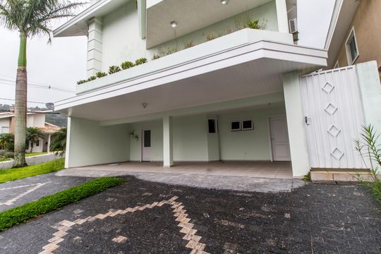 Garagem de casa de condomínio para alugar com 4 quartos, 436m² em Alphaville, Santana de Parnaíba