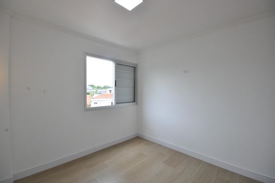 Quarto 1 de apartamento para alugar com 2 quartos, 74m² em Vila Bancaria Munhoz, São Paulo