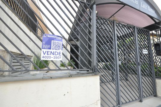 Placa de apartamento para alugar com 2 quartos, 74m² em Vila Bancaria Munhoz, São Paulo