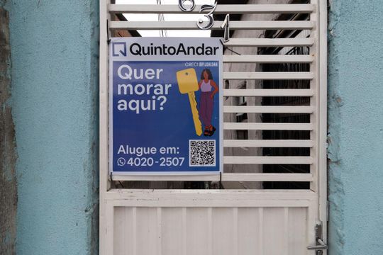 Plaquinha de casa para alugar com 2 quartos, 60m² em Jardim Fernandes, São Paulo