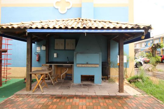 Área comum - Churrasqueira de casa de condomínio à venda com 3 quartos, 80m² em Humaitá, Porto Alegre