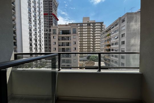 Varanda de kitnet/studio à venda com 1 quarto, 32m² em Pinheiros, São Paulo