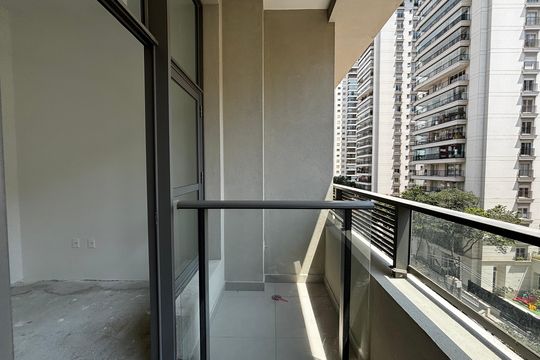 Varanda de kitnet/studio à venda com 1 quarto, 32m² em Pinheiros, São Paulo
