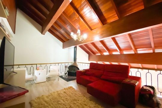 Casa à venda com 3 quartos, 243m² em Marechal Rondon, Canoas