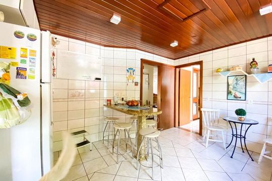 Cozinha  de casa para alugar com 3 quartos, 243m² em Marechal Rondon, Canoas
