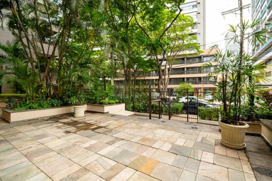 Apartamento para alugar com 4 quartos, 270m² em Butantã, São Paulo