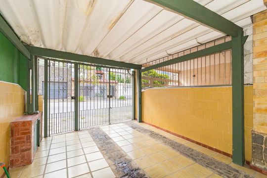 Garagem de casa à venda com 2 quartos, 140m² em Vila Prudente, São Paulo