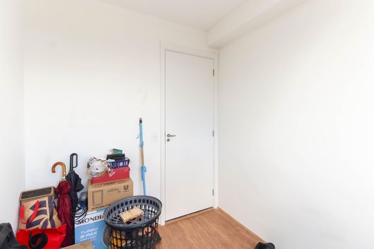 Quarto 1 de apartamento para alugar com 2 quartos, 31m² em Vila Carmosina, São Paulo