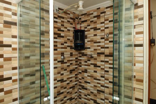 Banheiro de apartamento para alugar com 2 quartos, 58m² em Conjunto Residencial José Bonifácio, São Paulo