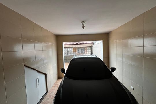 Garagem de casa à venda com 3 quartos, 160m² em Vila Roque, São Paulo