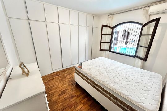 Quarto 2 de casa à venda com 3 quartos, 364m² em Jardim Franca, São Paulo